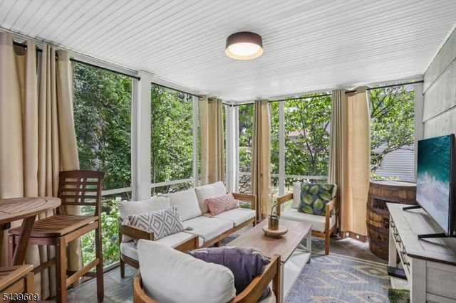 730 Willow St, Cranford Twp., NJ 07016
