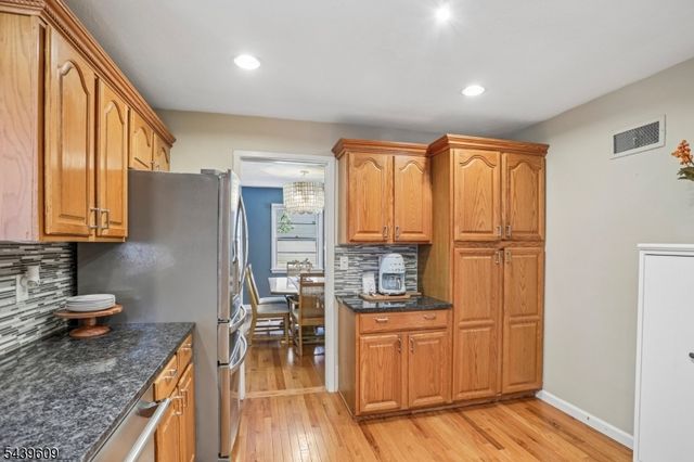 730 Willow St, Cranford Twp., NJ 07016