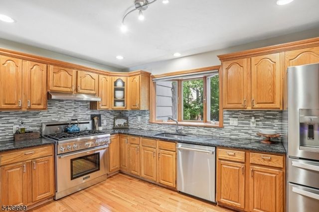 730 Willow St, Cranford Twp., NJ 07016