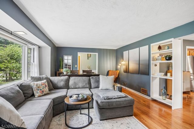 730 Willow St, Cranford Twp., NJ 07016