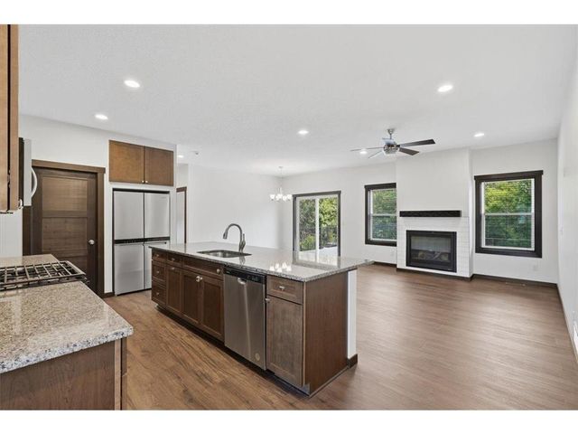 482 Westwood, River Falls, WI 54022