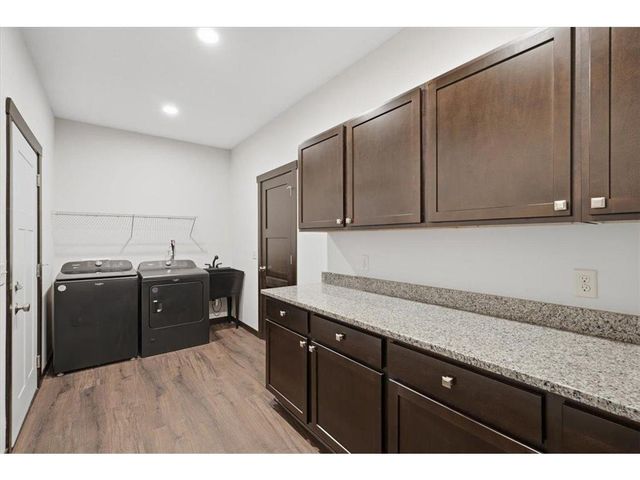 482 Westwood, River Falls, WI 54022