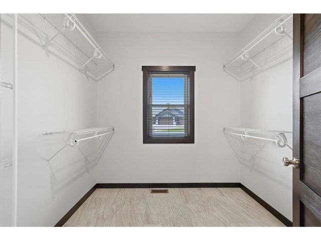 482 Westwood, River Falls, WI 54022
