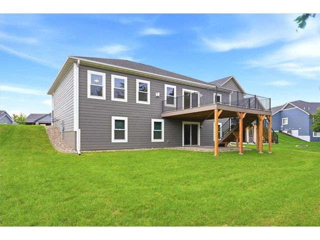482 Westwood, River Falls, WI 54022