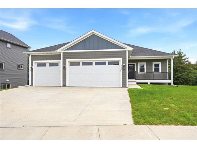 482 Westwood, River Falls, WI 54022