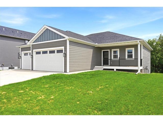 482 Westwood, River Falls, WI 54022