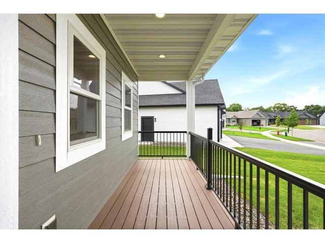 482 Westwood, River Falls, WI 54022