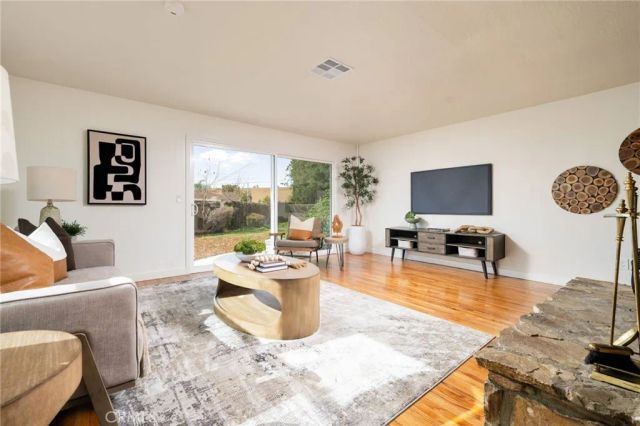 1549 N Oaks Court, Ontario, CA 91762