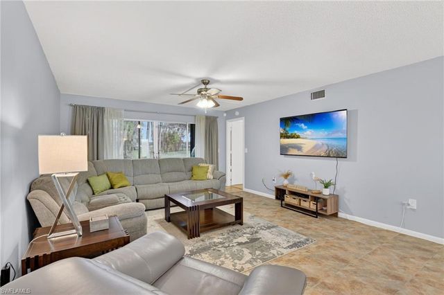 75 Saint Andrews BLVD A100, Naples, FL 34113