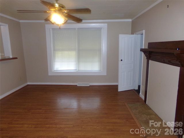 729 Spruce Street, Mooresville, NC 28115