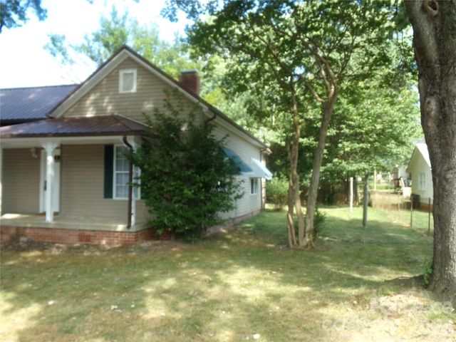 729 Spruce Street, Mooresville, NC 28115