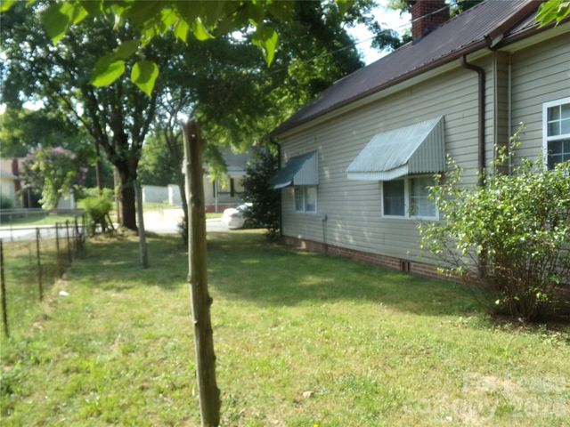 729 Spruce Street, Mooresville, NC 28115