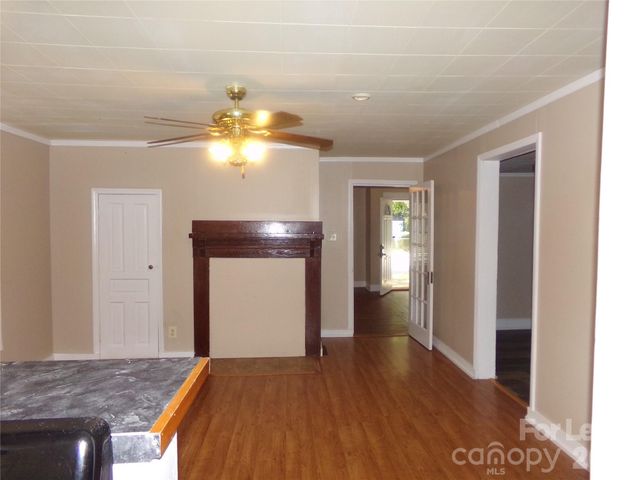 729 Spruce Street, Mooresville, NC 28115