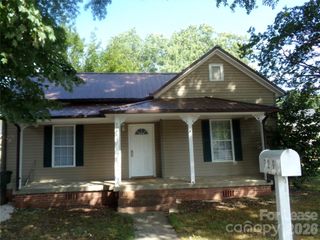 729 Spruce Street, Mooresville, NC 28115