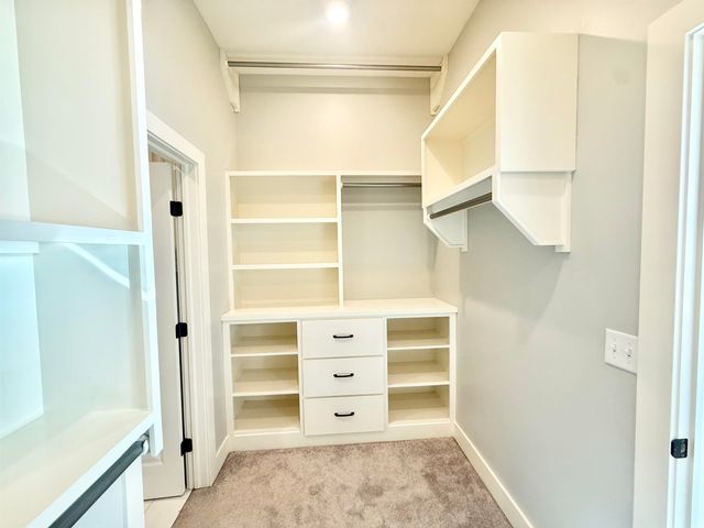 2317 S Ironstone Ct, Wichita, KS 67230