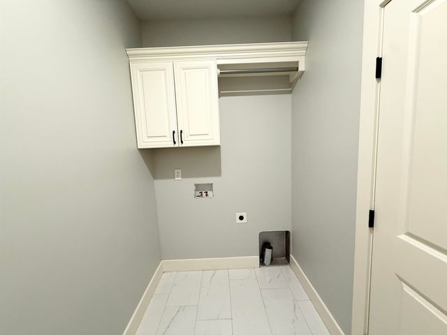 2317 S Ironstone Ct, Wichita, KS 67230