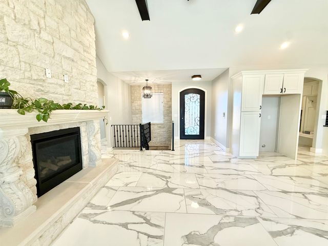 2317 S Ironstone Ct, Wichita, KS 67230