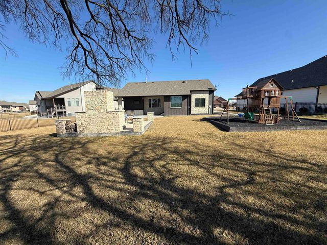 2317 S Ironstone Ct, Wichita, KS 67230