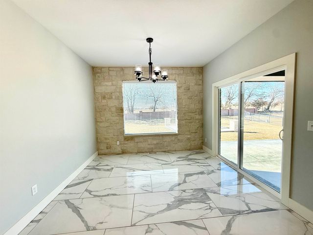 2317 S Ironstone Ct, Wichita, KS 67230