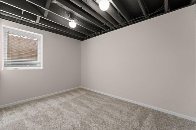 1215 Bostwick Avenue, Chesterton, IN 46304