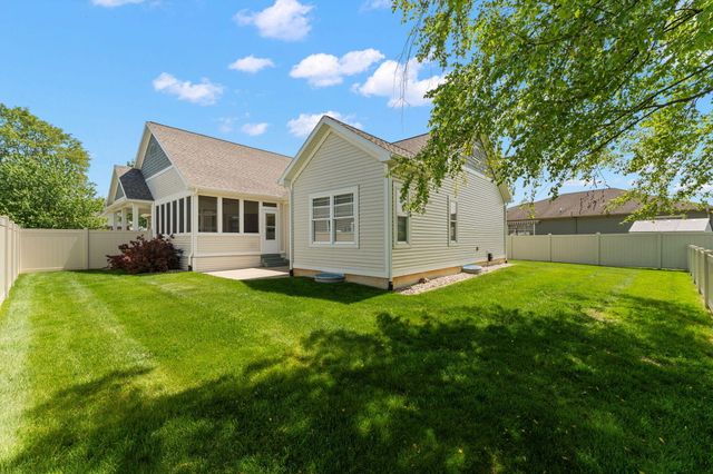 1215 Bostwick Avenue, Chesterton, IN 46304