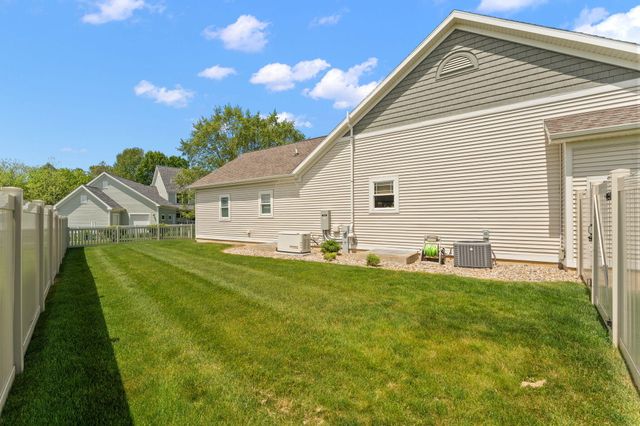 1215 Bostwick Avenue, Chesterton, IN 46304