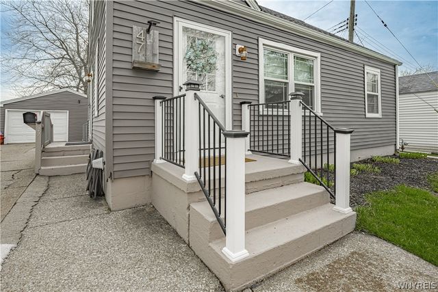 47 Sutley Court, Tonawanda, NY 14150