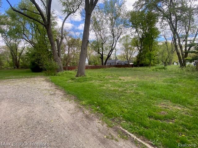 0000 Kress, West Bloomfield, MI 48323