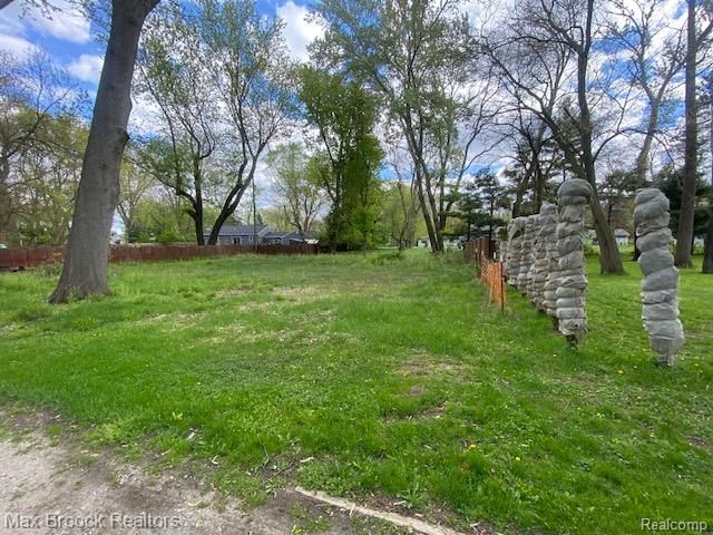 0000 Kress, West Bloomfield, MI 48323