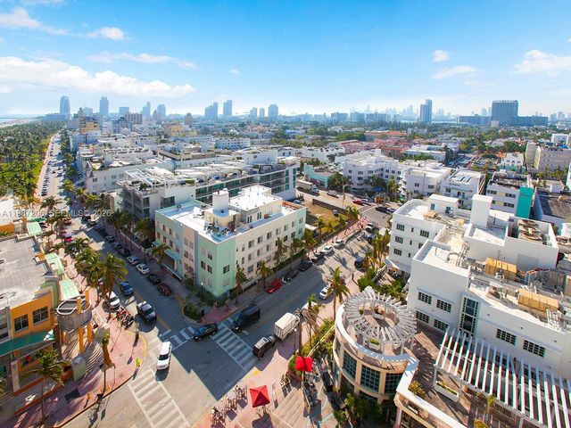 1500 Ocean Dr PH-10, Miami Beach, FL 33139