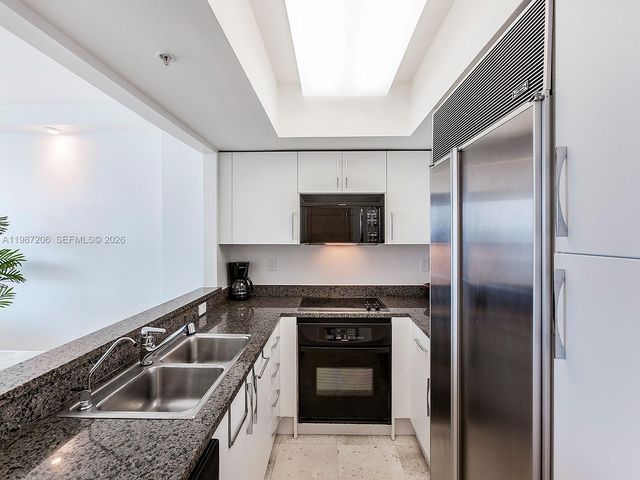 1500 Ocean Dr PH-10, Miami Beach, FL 33139