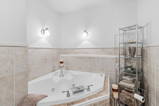 10207 Madison Street NE, Blaine, MN 55434