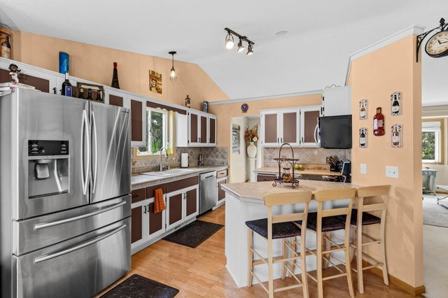 10207 Madison Street NE, Blaine, MN 55434