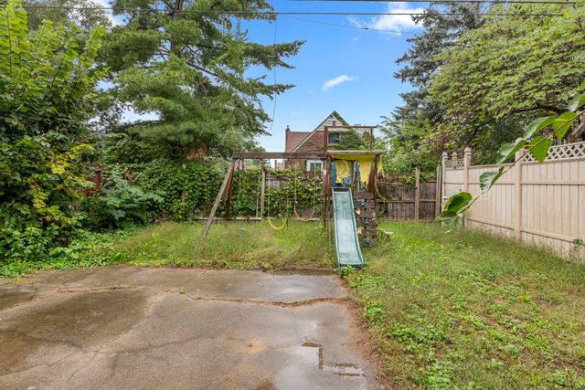 18701 Cherrylawn Avenue, Detroit City, MI 48221