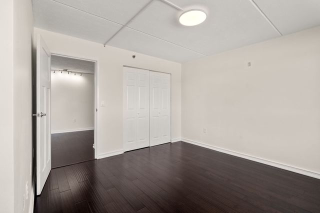 200 Cove Way 1012, Quincy, MA 02169