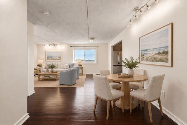 200 Cove Way 1012, Quincy, MA 02169