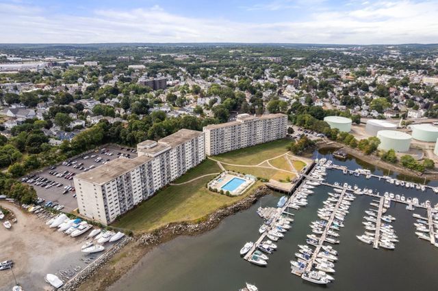 200 Cove Way 1012, Quincy, MA 02169