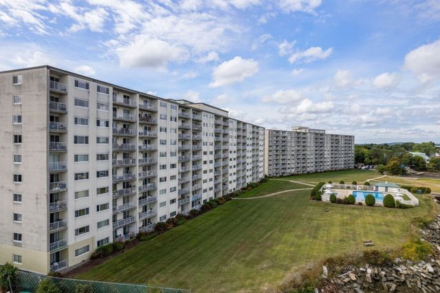 200 Cove Way 1012, Quincy, MA 02169