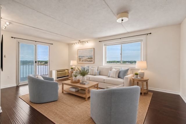 200 Cove Way 1012, Quincy, MA 02169