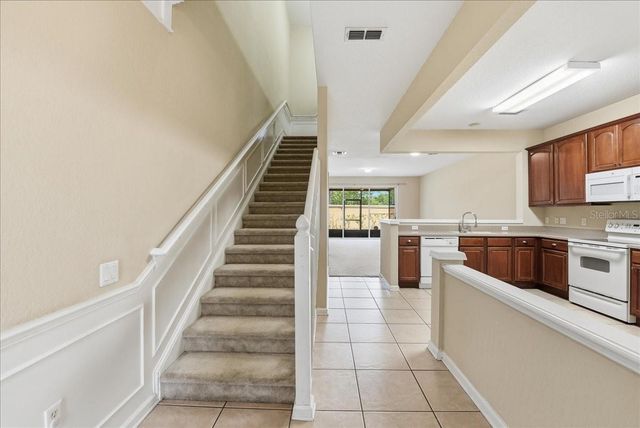 2837 VILLAFUERTE POINT 103, Orlando, FL 32835