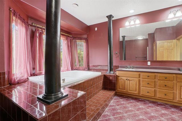 7012 Deer Horn Trail NE, Cedar Rapids, IA 52411