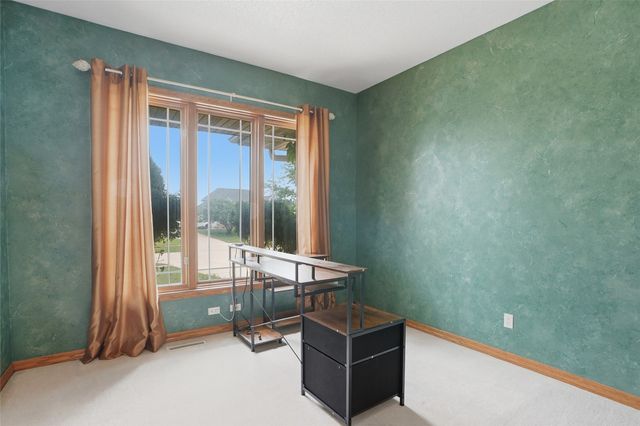 7012 Deer Horn Trail NE, Cedar Rapids, IA 52411