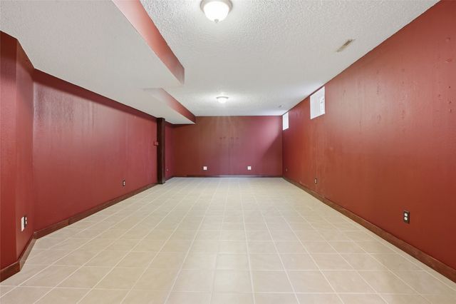 7012 Deer Horn Trail NE, Cedar Rapids, IA 52411