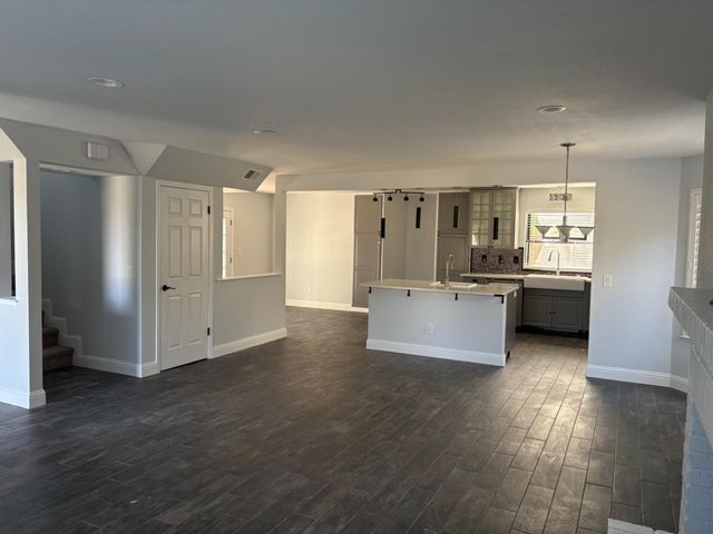 8111 Aztec, Antelope, CA 95843