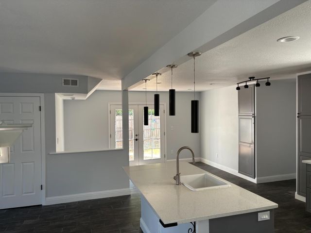 8111 Aztec, Antelope, CA 95843