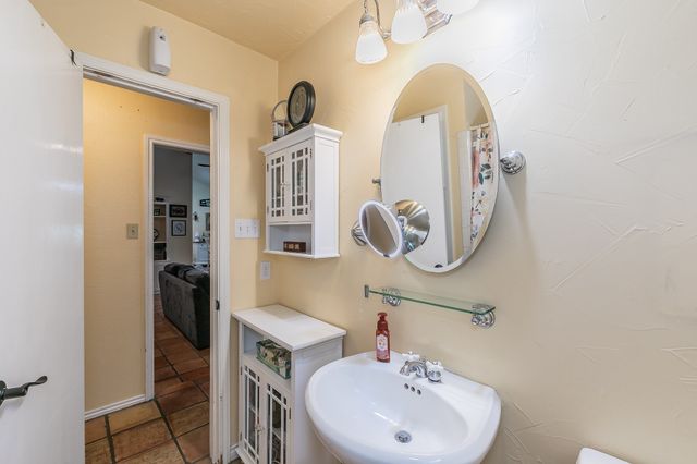 3205 Heritage Court, Arlington, TX 76016