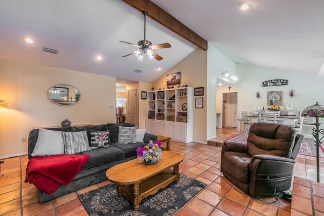 3205 Heritage Court, Arlington, TX 76016