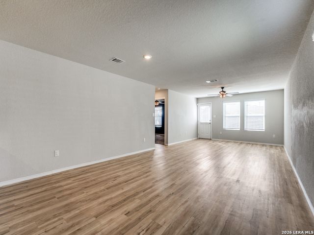 6423 Tractor Way, San Antonio, TX 78252
