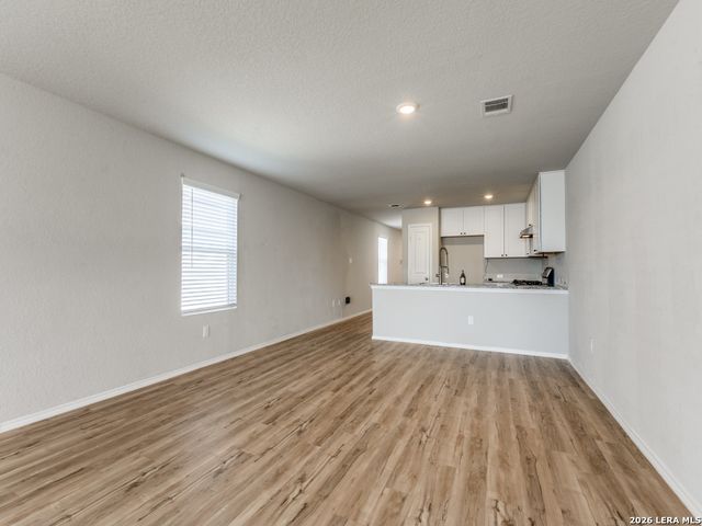 6423 Tractor Way, San Antonio, TX 78252
