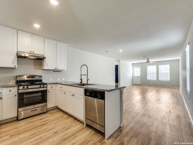 6423 Tractor Way, San Antonio, TX 78252